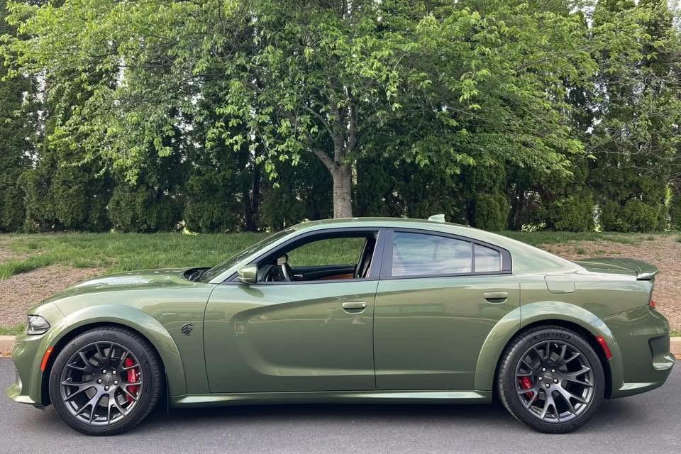 
								2022 Dodge Charger SRT Hellcat Widebody full									